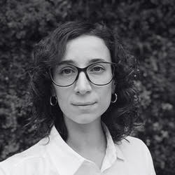 A headshot of PREreview's new Communications and Engagement Officer - María Pía Tavella